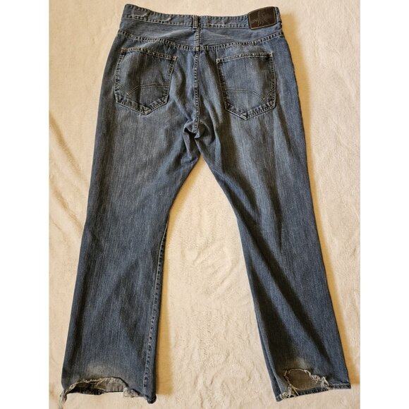 VTG UnionBay Jeans Mens Sz 38x32 ~Light Wash~ Wide Leg ~ High Rise~ Hong Kong - Picture 7 of 16